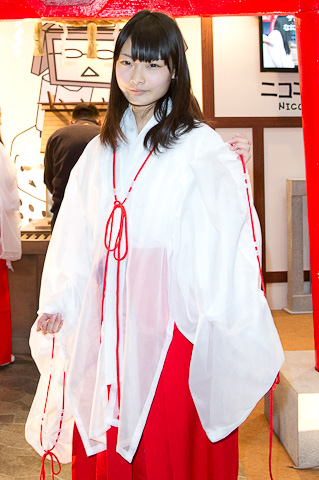 上海市中心惊现神秘“地下保库” 3吨重大门后面到底藏着什么|